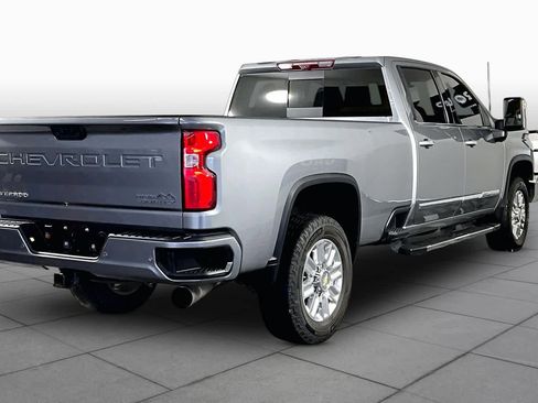 Used 2024 Chevrolet Silverado 2500 High Country w/ Technology Package AWD/4WD image 13