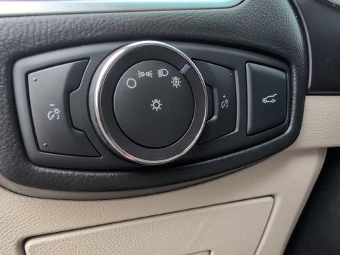 Used 2016 Ford Edge Titanium w/ Equipment Group 301A FWD image 13