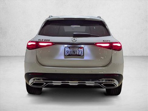 Certified 2025 Mercedes-Benz GLC 300 4MATIC image 6