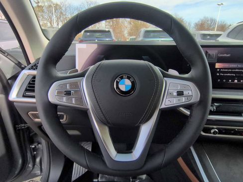 New 2026 BMW X7 xDrive40i w/ Premium Package AWD/4WD image 25