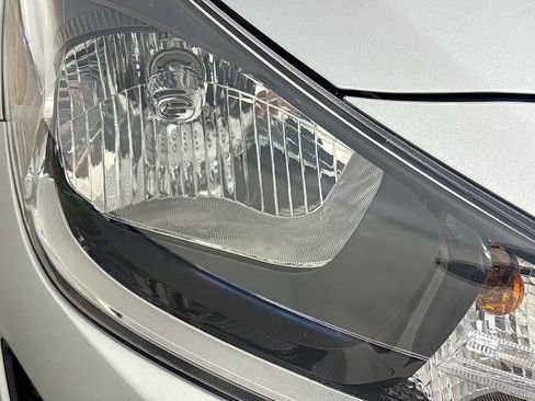 Used 2023 Kia Rio S image 35