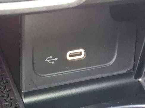 New 2024 Mercedes-Benz C 300 4MATIC Sedan image 23