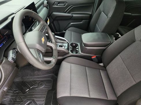 New 2026 Chevrolet Colorado W/T image 10