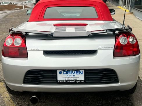 Used 2002 Toyota MR2 image 4