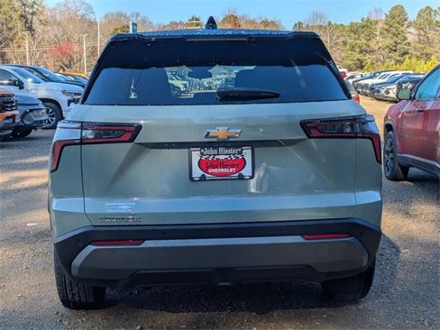 New 2026 Chevrolet Equinox LT image 3