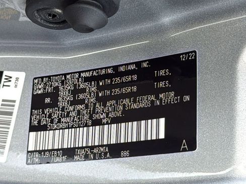 Used 2023 Toyota Highlander XLE image 35