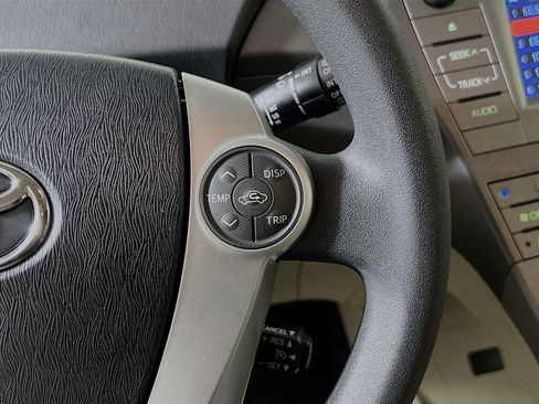 Used 2015 Toyota Prius Two image 20