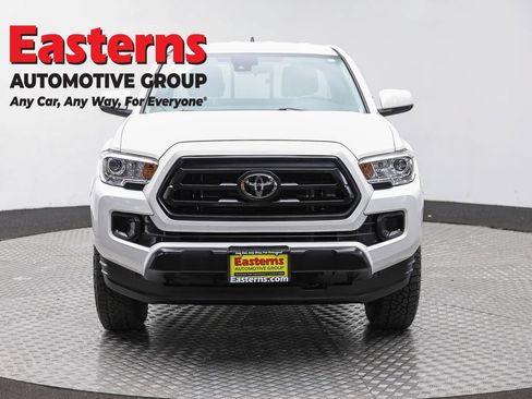 Used 2021 Toyota Tacoma SR RWD image 2