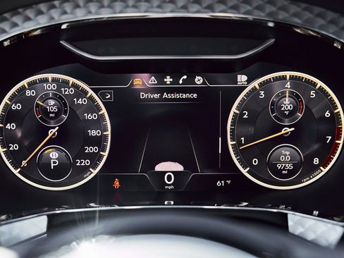 Used 2023 Bentley Flying Spur V8 image 66