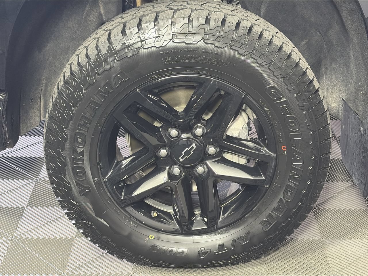 Used 2024 Chevrolet Silverado 1500 Custom Trail Boss AWD/4WD image 10