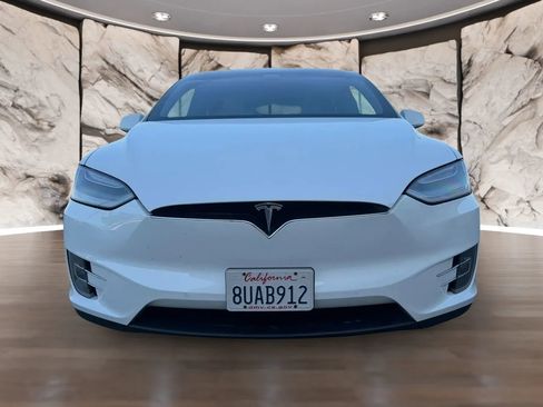 Used 2021 Tesla Model X Long Range AWD/4WD image 2