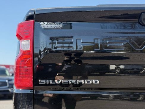 Used 2024 Chevrolet Silverado 1500 Custom image 9