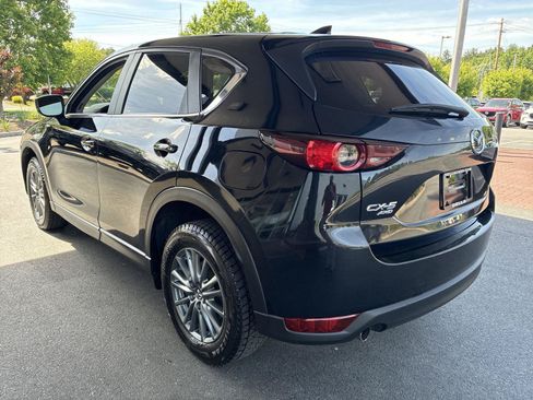Used 2017 MAZDA CX-5 Touring w/ Preferred Equipment Package AWD/4WD image 5