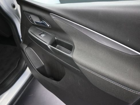 Used 2022 Chevrolet Bolt LT FWD image 22