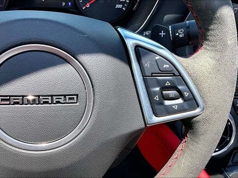 Used 2022 Chevrolet Camaro ZL1 RWD image 26