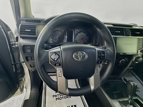 Used 2021 Toyota 4Runner SR5 Premium w/ Moonroof Package RWD image 12