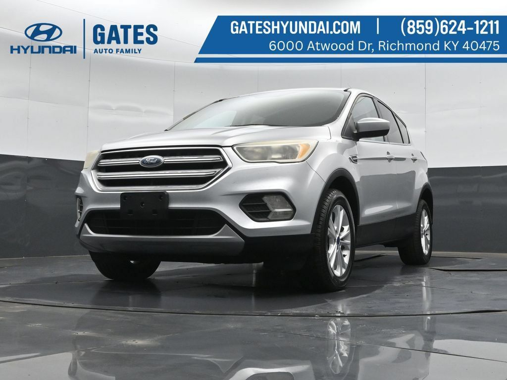 Used 2017 Ford Escape SE AWD/4WD image 40