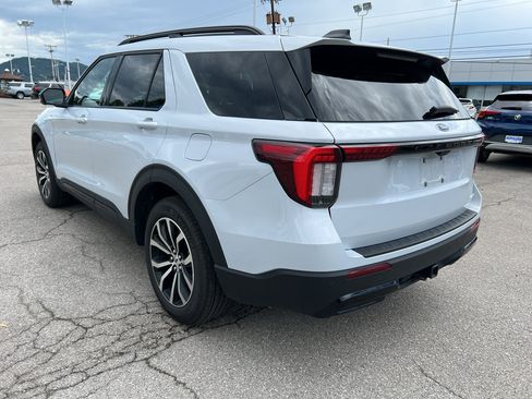 Used 2026 Ford Explorer ST-Line AWD/4WD image 6