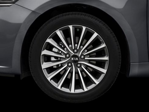 Used 2018 Kia Cadenza Premium w/ Luxury Package FWD image 62