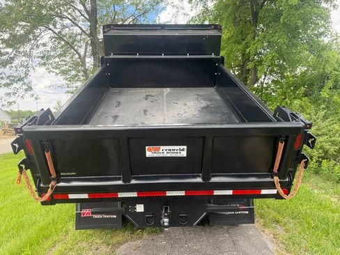 New 2024 RAM 5500 Tradesman AWD/4WD image 4