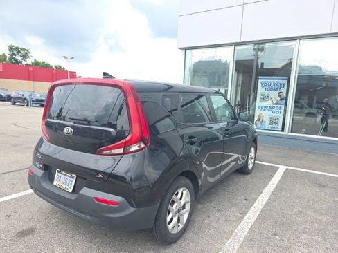 Used 2020 Kia Soul S FWD image 3