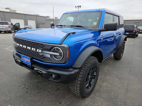 New 2026 Ford Bronco Badlands AWD/4WD image 4