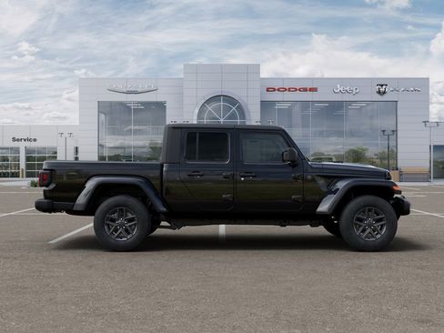 New 2025 Jeep Gladiator Sport image 22