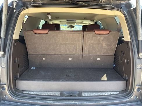 Used 2018 Chevrolet Tahoe Premier AWD/4WD image 13