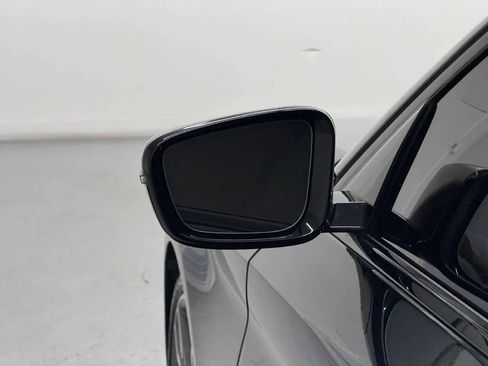 Used 2020 BMW M550i xDrive AWD/4WD image 39