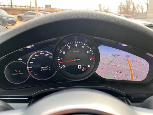 Used 2020 Porsche Cayenne image 11