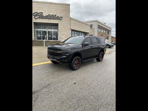 Used 2021 Chevrolet Tahoe Z71 w/ Z71 Signature Package AWD/4WD image 1
