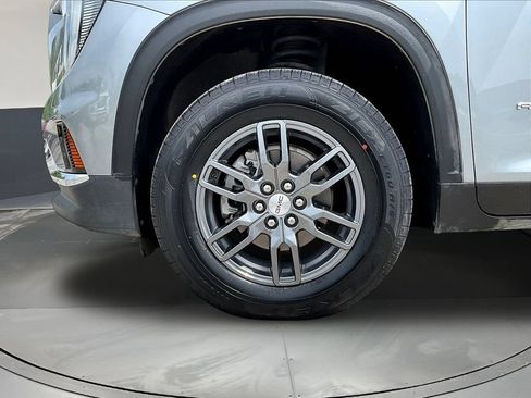 Used 2025 GMC Acadia Elevation AWD/4WD image 36