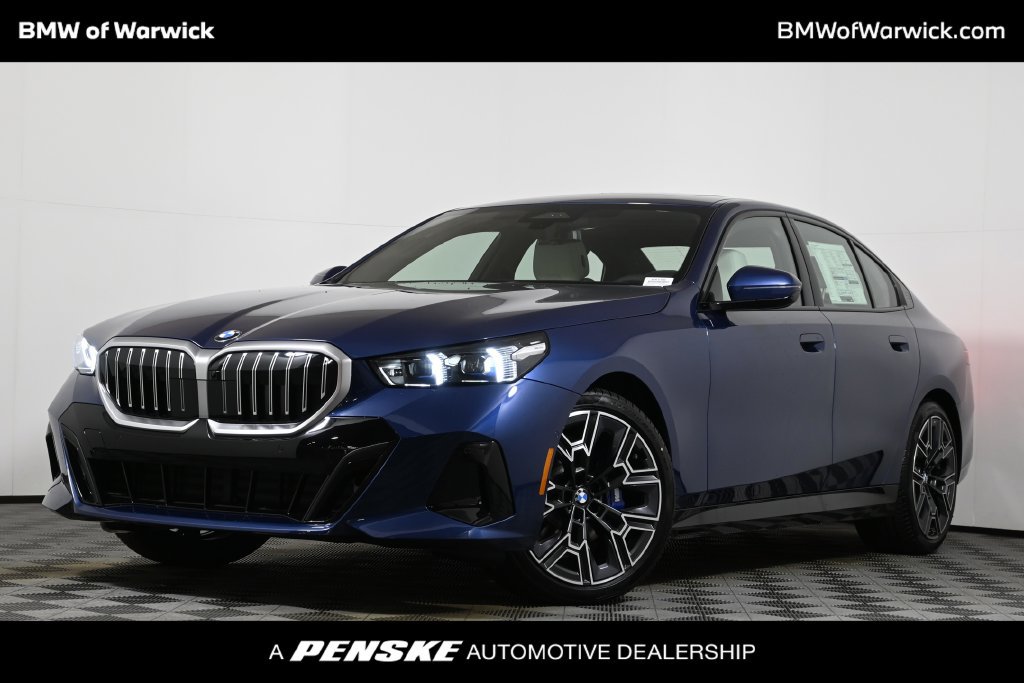 Used 2026 BMW 530i xDrive AWD/4WD image 1