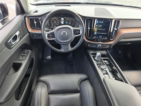 Used 2019 Volvo XC60 T8 Inscription AWD/4WD image 6