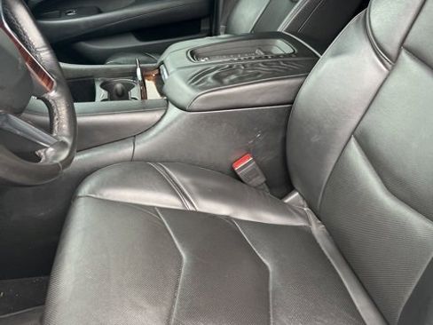 Used 2016 Cadillac Escalade Premium image 13