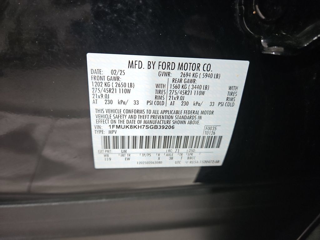 Used 2025 Ford Explorer ST-Line w/ ST-Line Street Pack AWD/4WD image 30