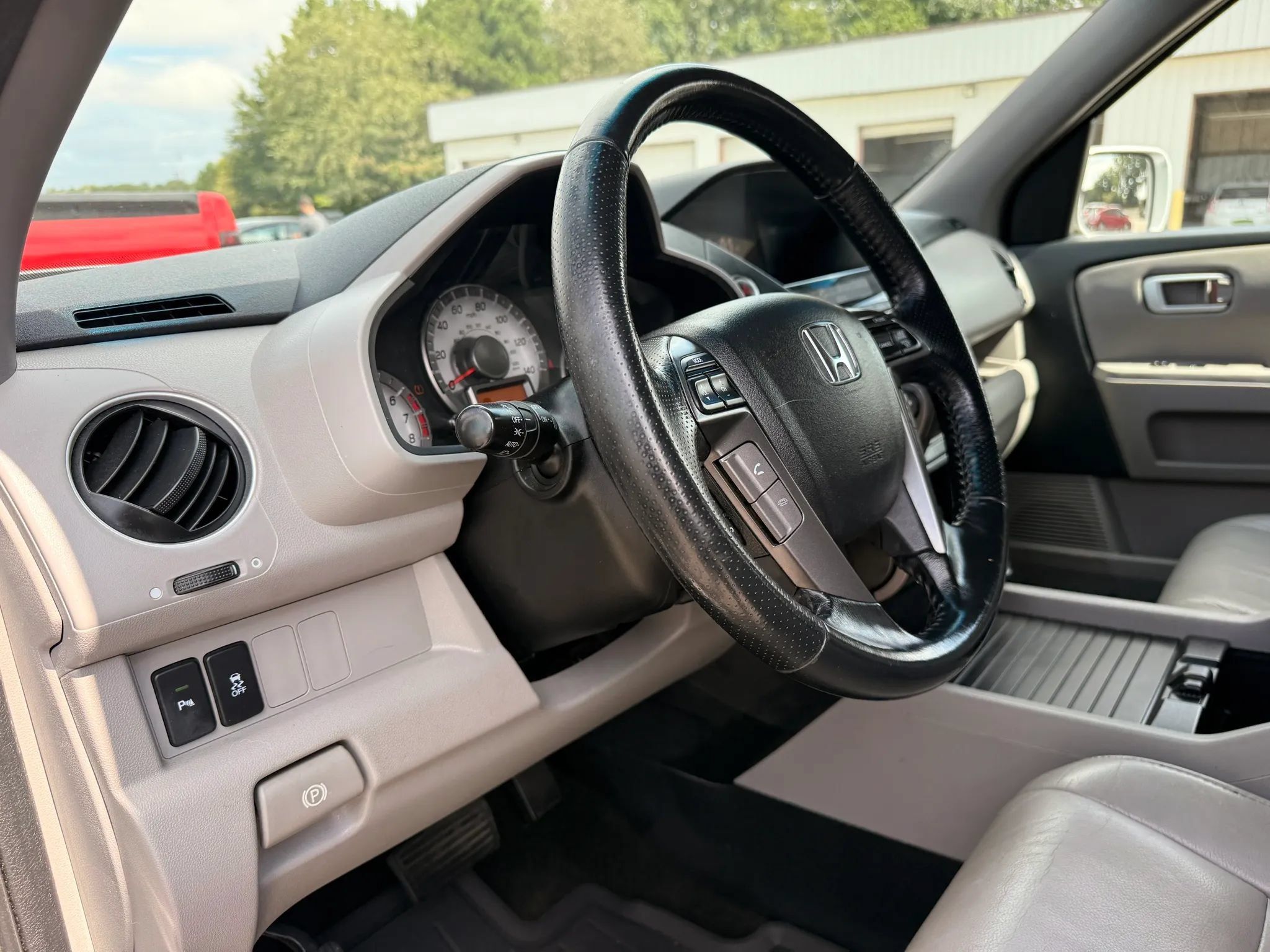 Used 2014 Honda Pilot Touring image 17