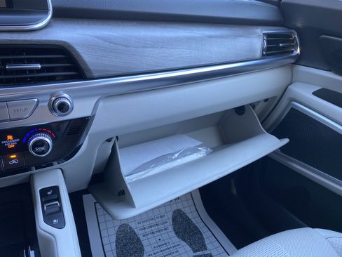 Used 2022 Kia Telluride EX image 30