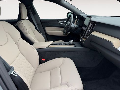 New 2026 Volvo XC60 B5 Plus w/ Protection Package Premier image 15