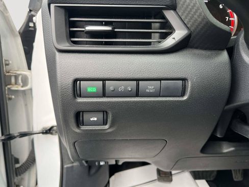Used 2022 Nissan Sentra S FWD image 29