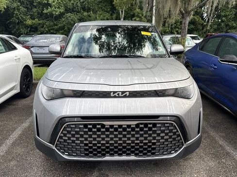 Used 2025 Kia Soul EX FWD image 2