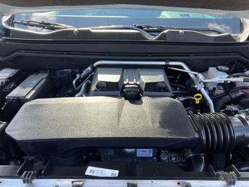 Certified 2025 Chevrolet Colorado W/T image 27