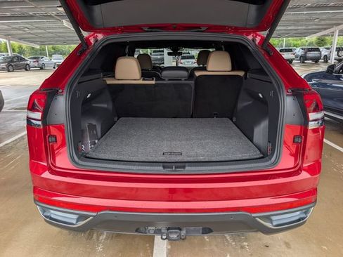 Used 2024 Volkswagen Atlas Cross Sport SE w/ Panoramic Sunroof Package FWD image 27