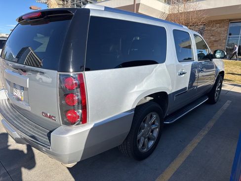 Used 2012 GMC Yukon XL Denali image 4