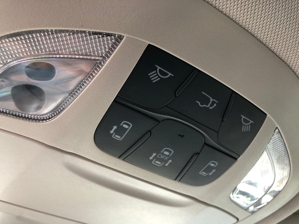 Used 2024 Chrysler Pacifica Touring-L FWD image 35