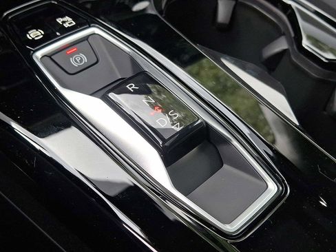 New 2025 Audi Q5 Premium Plus image 13