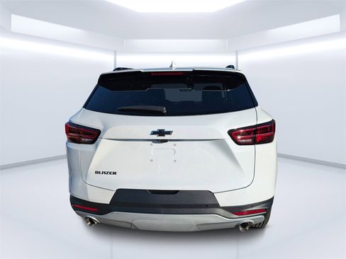 New 2026 Chevrolet Blazer LT image 4