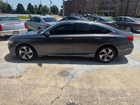 Used 2018 Honda Accord EX-L image 7
