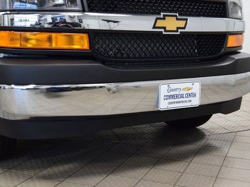 New 2025 Chevrolet Express 2500 w/ Driver Convenience Package RWD image 6