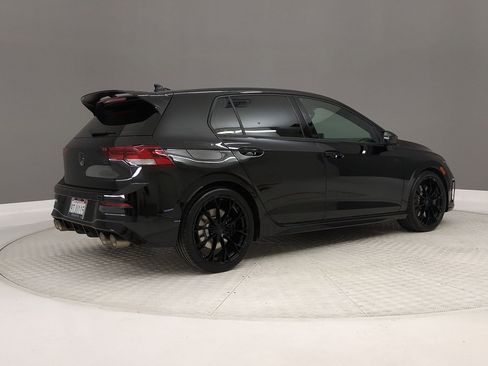 Used 2025 Volkswagen Golf R Black Edition image 7
